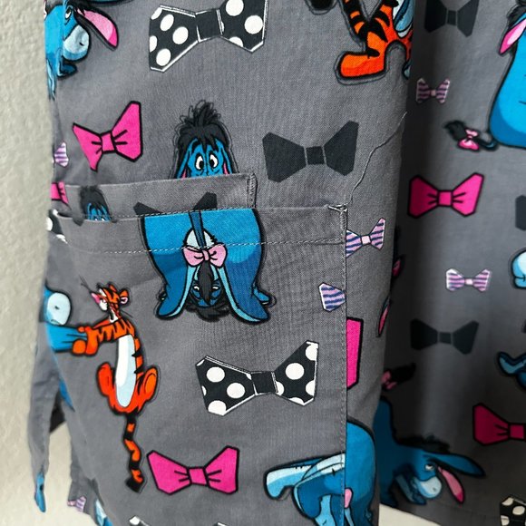 Disney Eeyore Tigger Piglet Healthcare Worker Scrub Shirt Size M - Picture 3 of 4